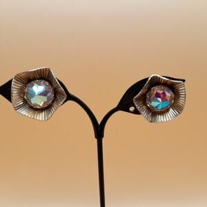 Vintage Aurora Borealis Rhinestone Screw-Back Earrings, Gold Plated, 7/8 Inch